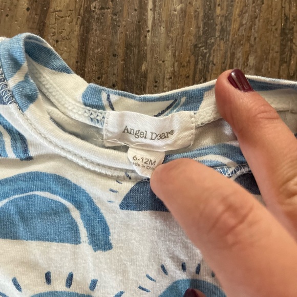 Angel dear 6-12 months pajamas blue rainbows two piece set pjs - Picture 2 of 4